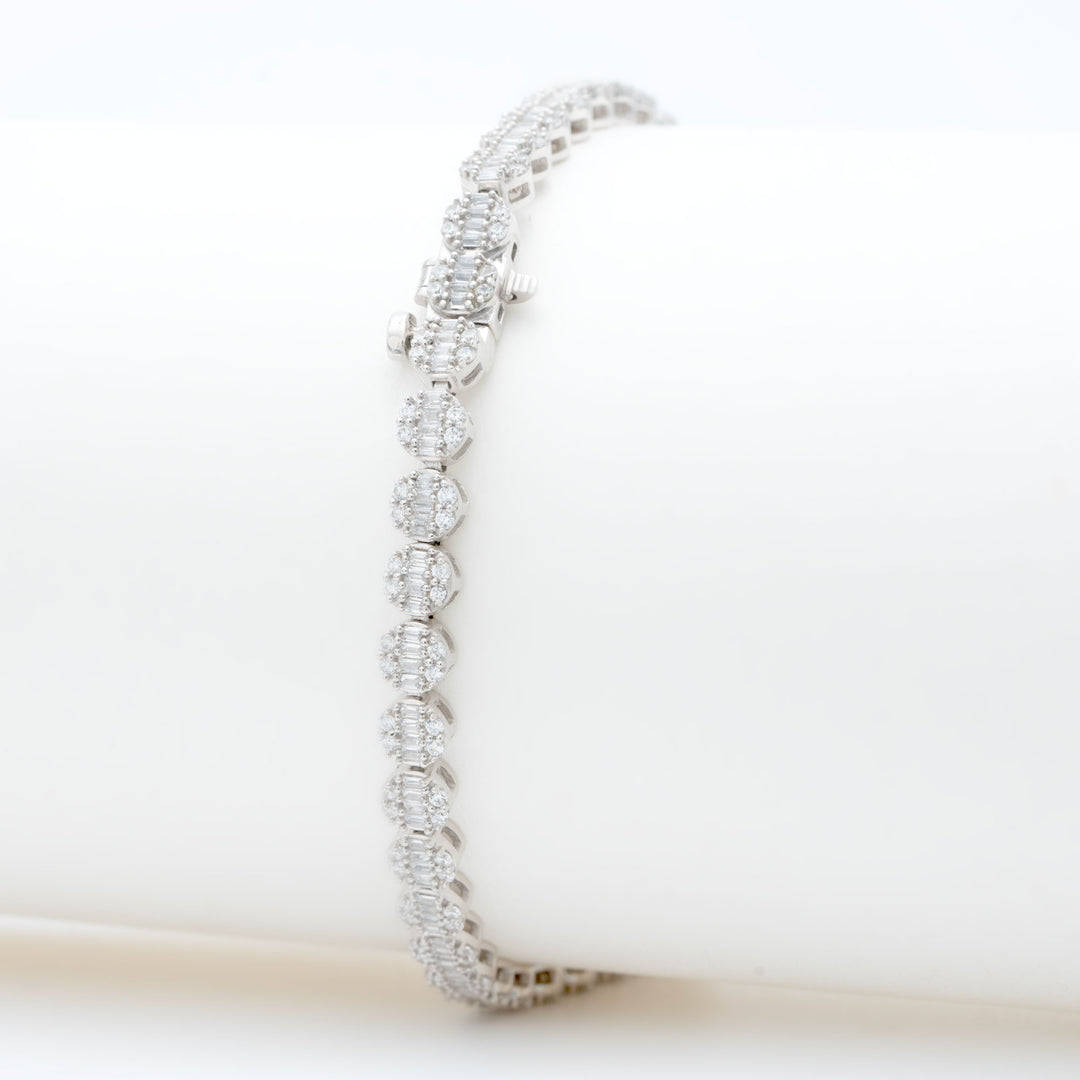 ELEGANCE-CLUSTERE DIAMOND TENNIS BRACELET