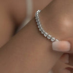 Load and play video in Gallery viewer, ELEGANCE-CLUSTERE DIAMOND TENNIS BRACELET
